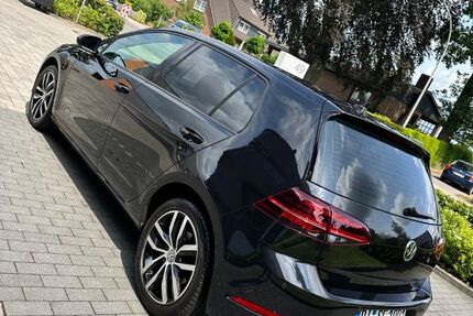 VW Golf 155.441 km 12.799 &euro; Rellingen 25462