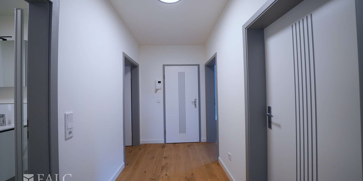 Energieeffizienter Neubau mit 3 Wohneinheiten und Business-Suite - Mehrfamilienhaus, Wohnhaus Hamburg Deutschland - Hamburg - Wandsbek | Angebot:24606235