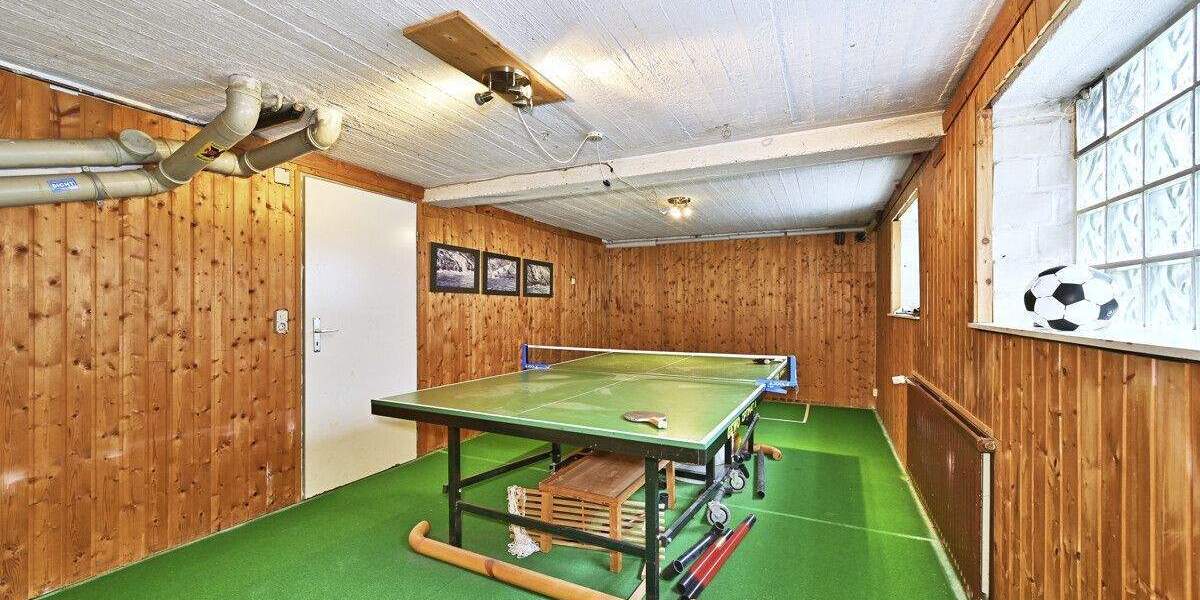 Einfamilienhaus Wedel - 6 Zimmer, 150 m&sup2;, 490.000&euro; | Angebot:25690476