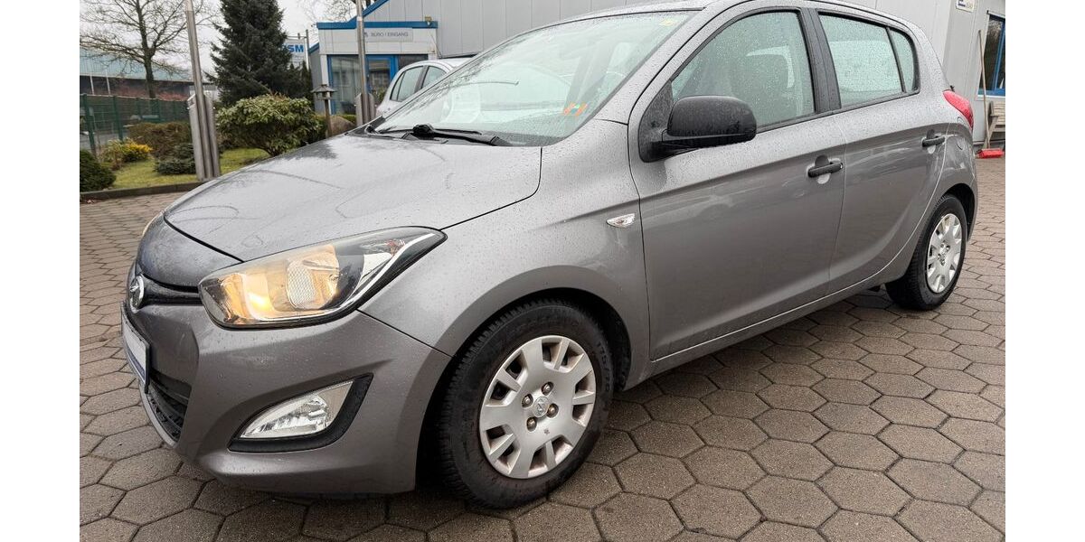 Hyundai i20 103.563 km 6.300 &euro; Elmshorn 25335