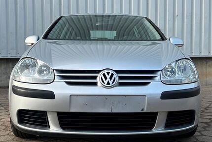 VW Golf 94.208 km 4.500 &euro; Hamburg 20539