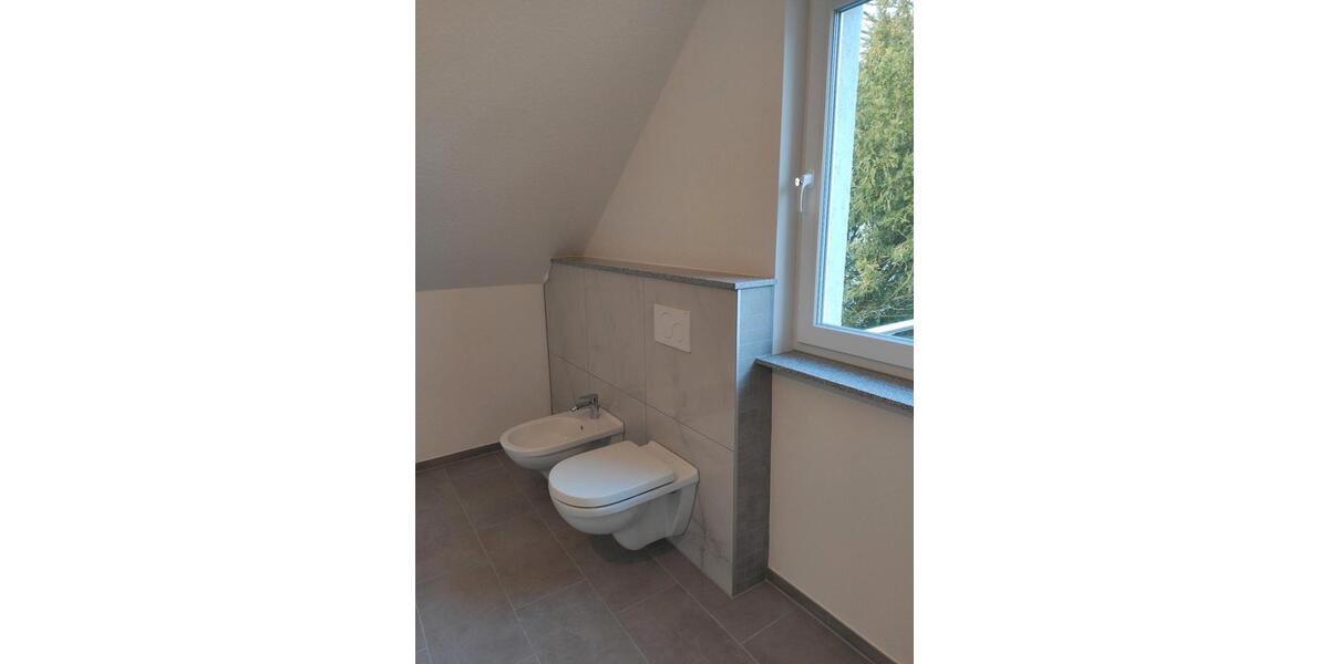 Dachgeschoßwohnung Hamburg Harburg - 3 Zimmer, 74 m&sup2;, 1.300&euro; | Angebot:25720376