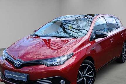 Toyota Auris 51.600 km 17.480 &euro; Hamburg 22399