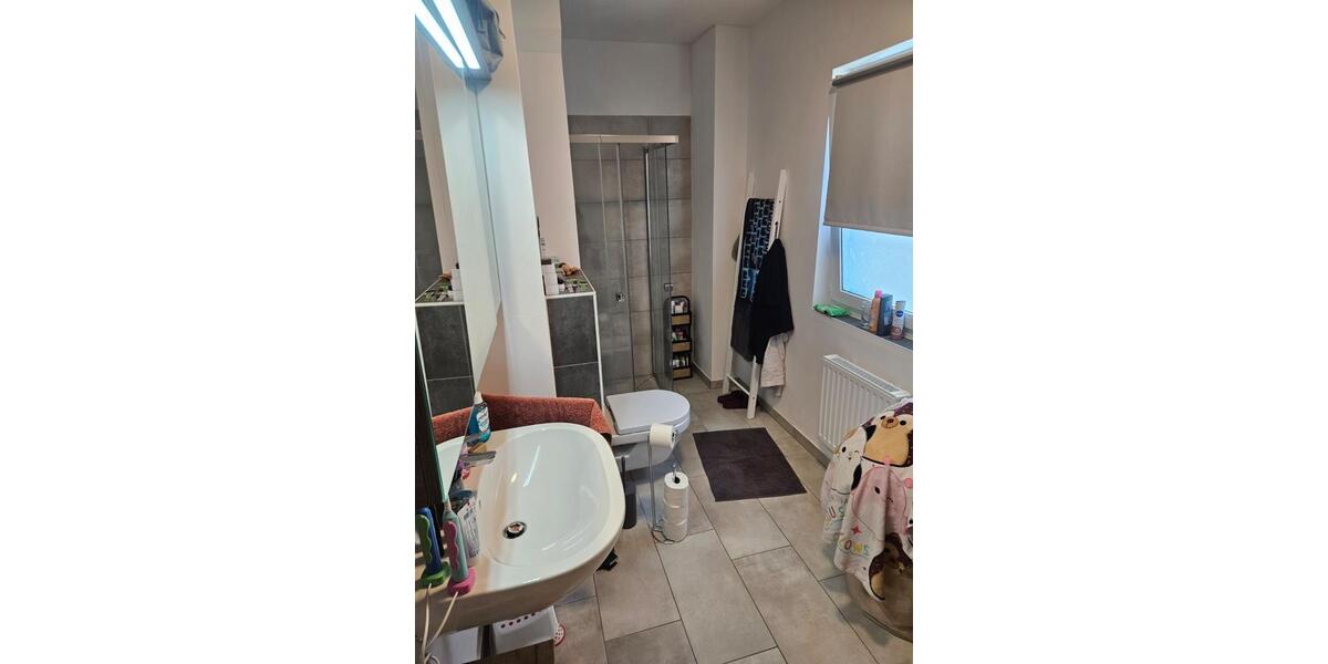 Doppelhaushälfte Pinneberg - 5 Zimmer, 170 m&sup2;, 2.125&euro; | Angebot:25353181