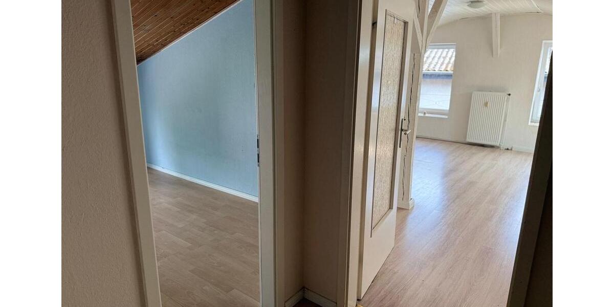 Erdgeschoßwohnung Wrist - 4 Zimmer, 113 m&sup2;, 950&euro; | Angebot:25945733