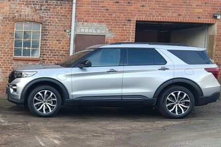 Ford Explorer 27.000 km 48.000 &euro; Elmenhorst 23869
