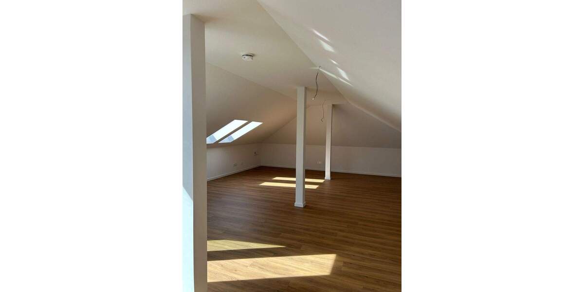 Etagenwohnung Ammersbek Lottbek - 2 Zimmer, 102 m&sup2;, 1.581&euro; | Angebot:25674576