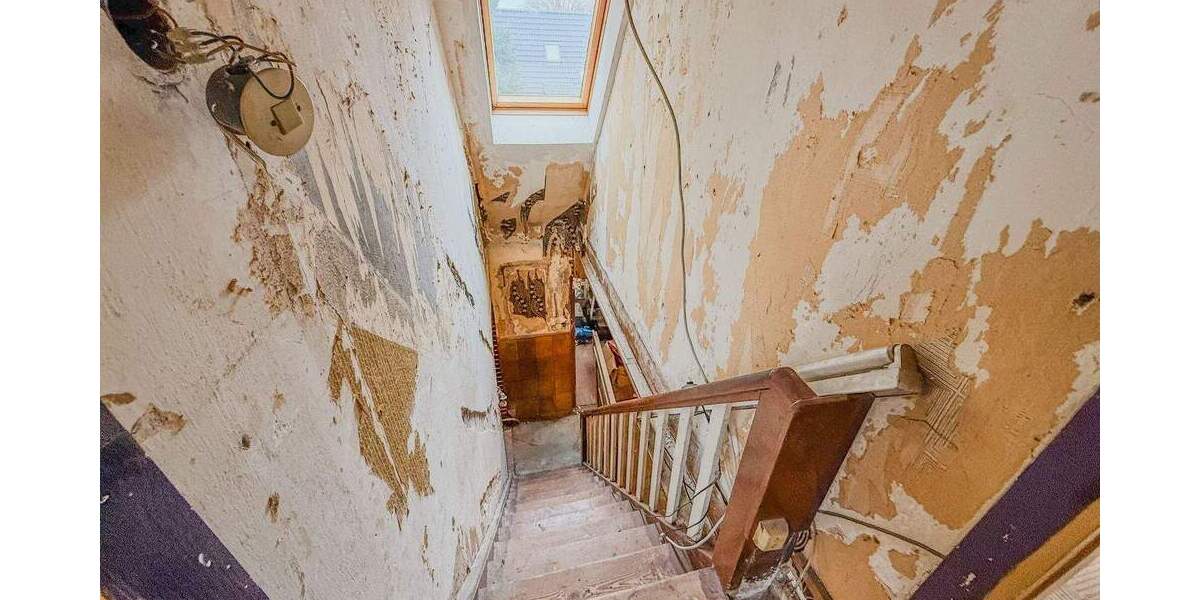 Doppelhaushälfte Hamburg Langenhorn - 3 Zimmer, 127 m&sup2;, 125.000&euro; | Angebot:25679203