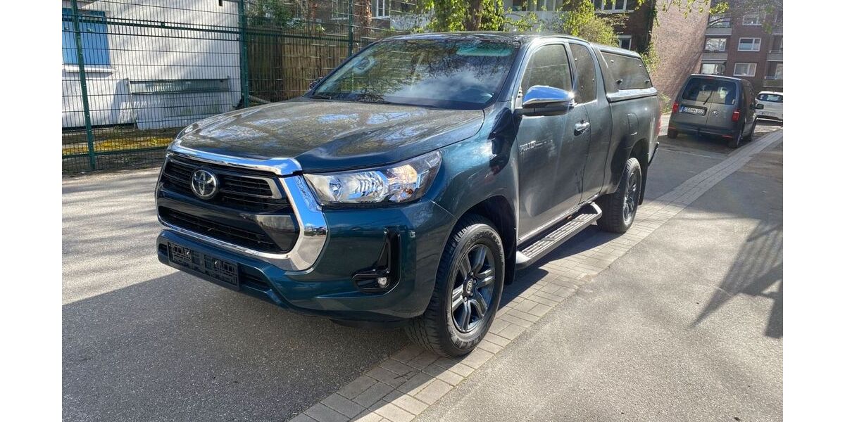 Toyota Hilux 4.300 km 35.900 &euro; Hamburg 20535