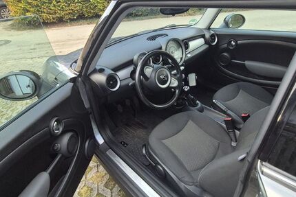 Mini Cooper 94.400 km 6.250 &euro; Bönningstedt 25474