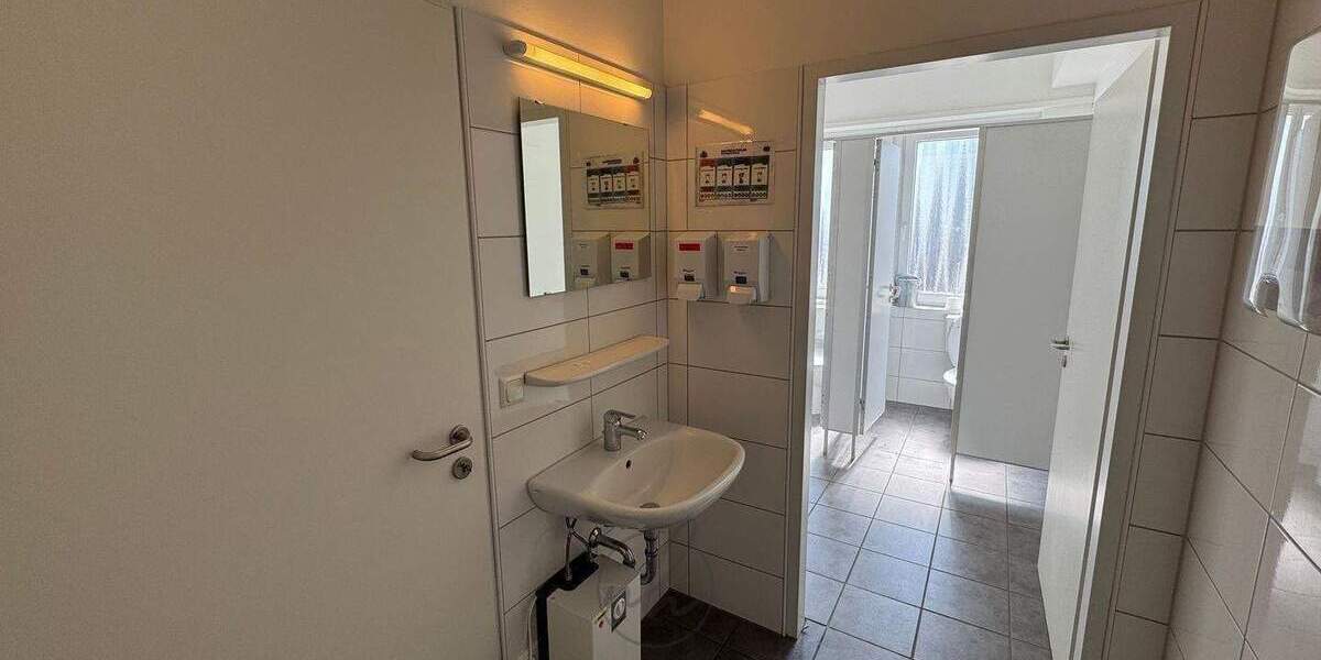 Gewerbeobjekt Hamburg Billbrook - 1 Zimmer, 360 m&sup2;, 3.924&euro; | Angebot:25910357
