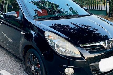 Hyundai i20 261.000 km 1.999 &euro; Hamburg 20537