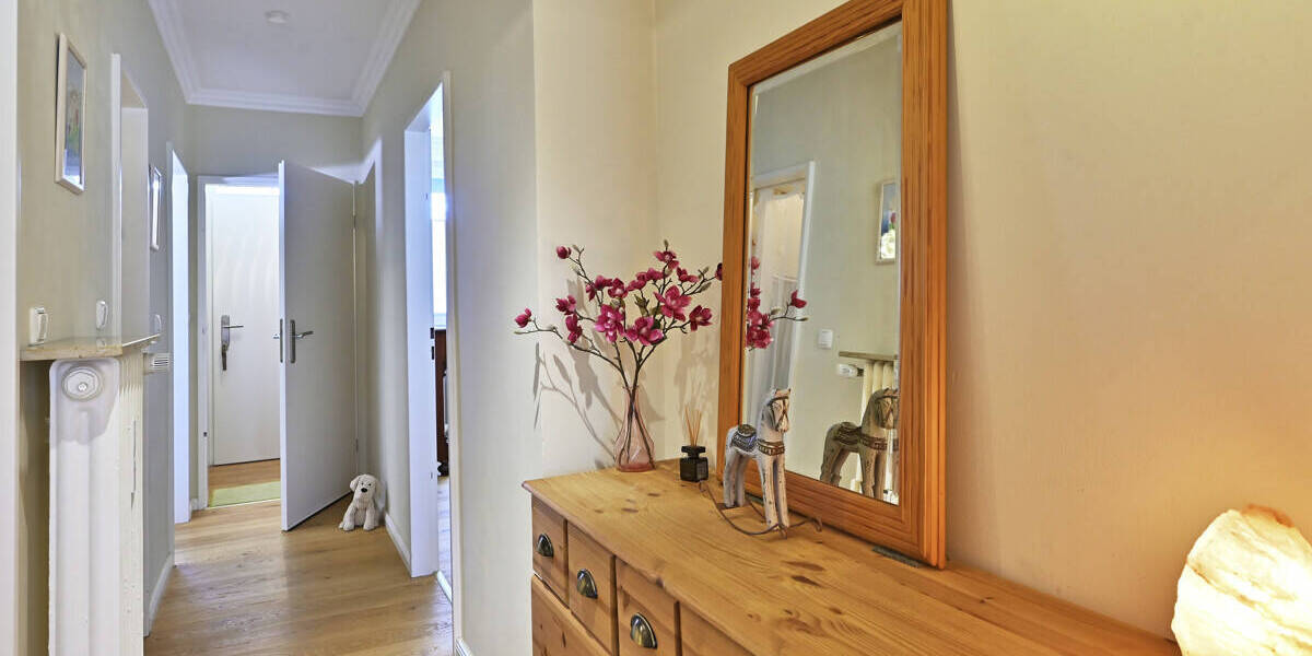 Etagenwohnung Wedel - 2 Zimmer, 61 m&sup2;, 215.000&euro; | Angebot:26028897