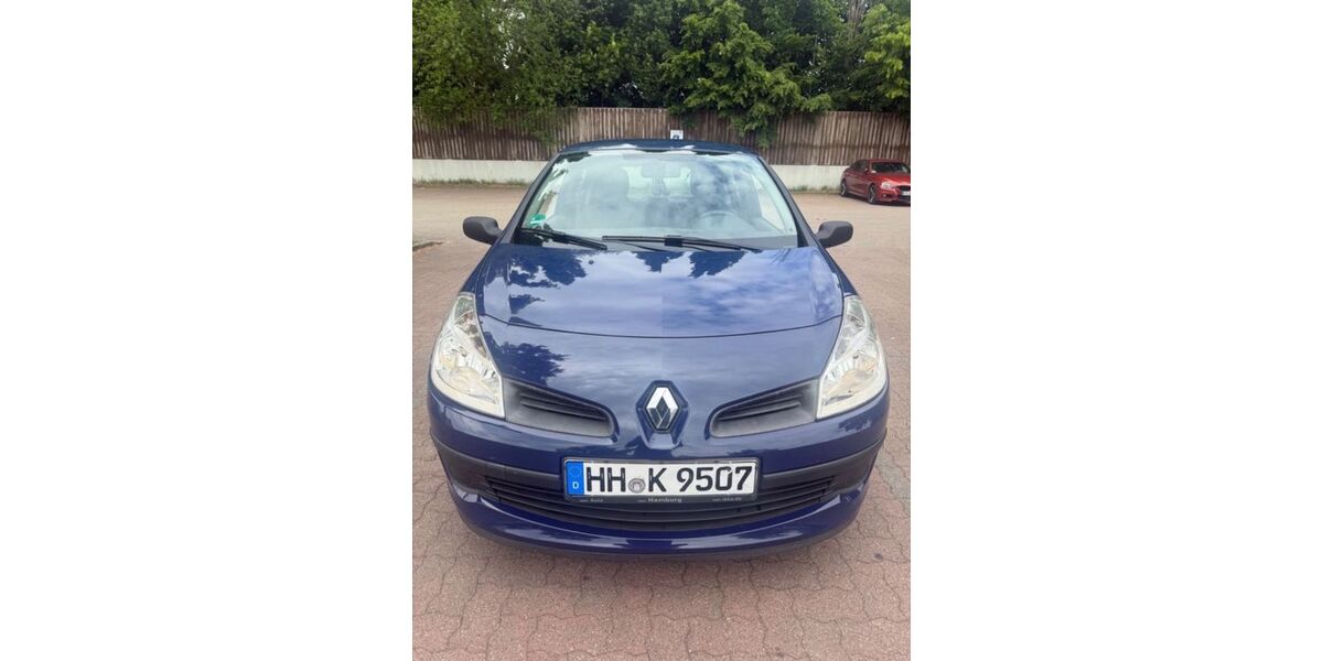 Renault Clio 106.000 km 1.999 &euro; Hamburg 22111