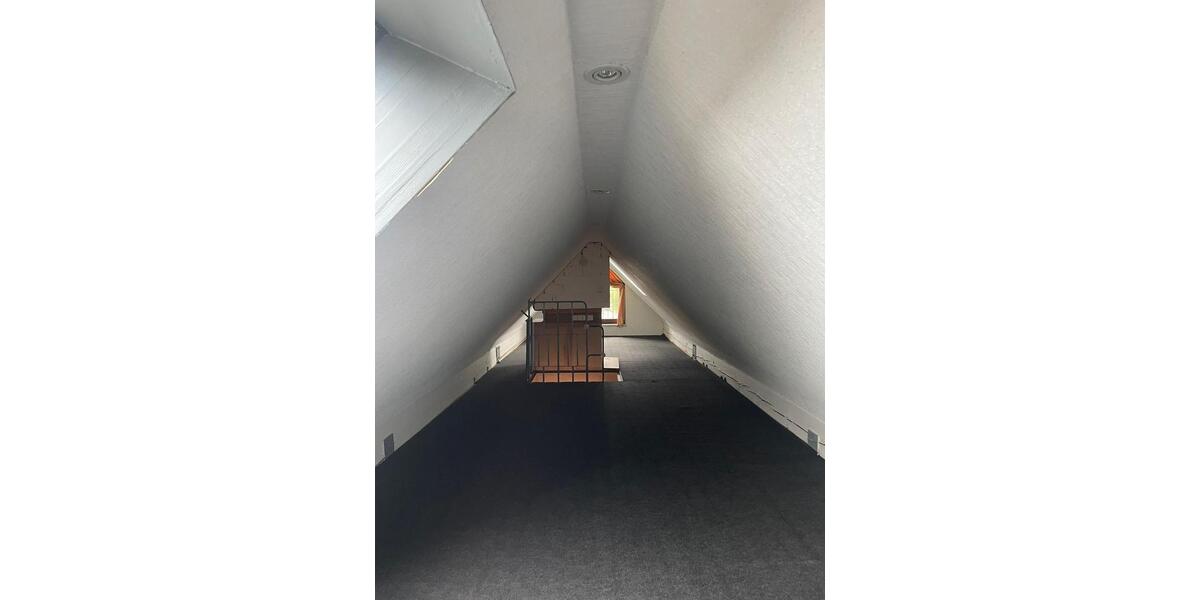 Dachgeschoßwohnung Hamburg Eppendorf - 4 Zimmer, 103 m&sup2;, 1.850&euro; | Angebot:25176633