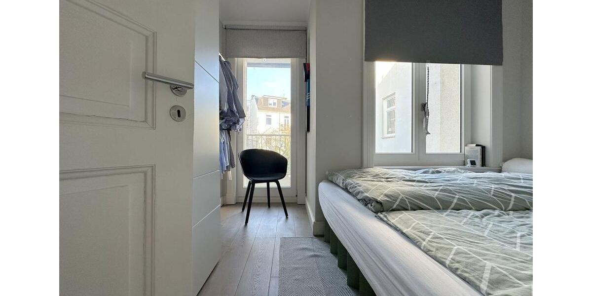 Dachgeschoßwohnung Hamburg Eppendorf - 3.5 Zimmer, 97 m&sup2;, 949.000&euro; | Angebot:27280905