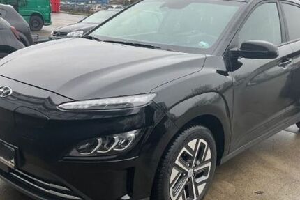 Hyundai KONA Elektro 23.428 km 17.990 &euro; Elmshorn 25337