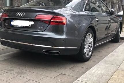 Audi A8 199.400 km 14.900 &euro; Hamburg 22303