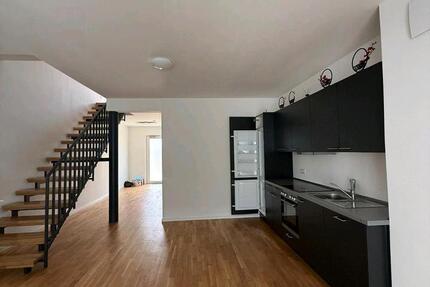 Wohnung Hamburg Wandsbek - 2 Zimmer, 83 m&sup2;, 1.572&euro; | Angebot:25838901