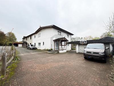 IHRE BESSERE HÄLFTE MIT 2 WOHNEINHEITEN - Doppelhaushälfte Steinburg | Angebot:26843210