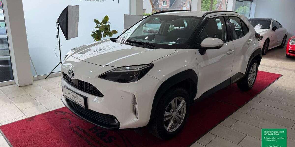 Toyota Yaris Cross 142.929 km 15.800 &euro; Pinneberg 25421