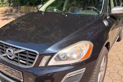 Volvo XC60 148.000 km 9.950 &euro; Hamburg 22119