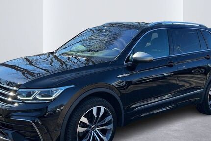 VW Tiguan Allspace 33.614 km 42.888 &euro; Hamburg 22303