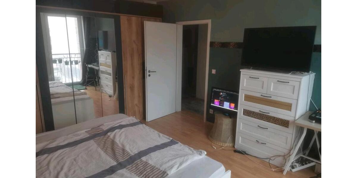 Etagenwohnung Hamburg Altona-Nord - 4 Zimmer, 101 m&sup2;, 850&euro; | Angebot:25146312