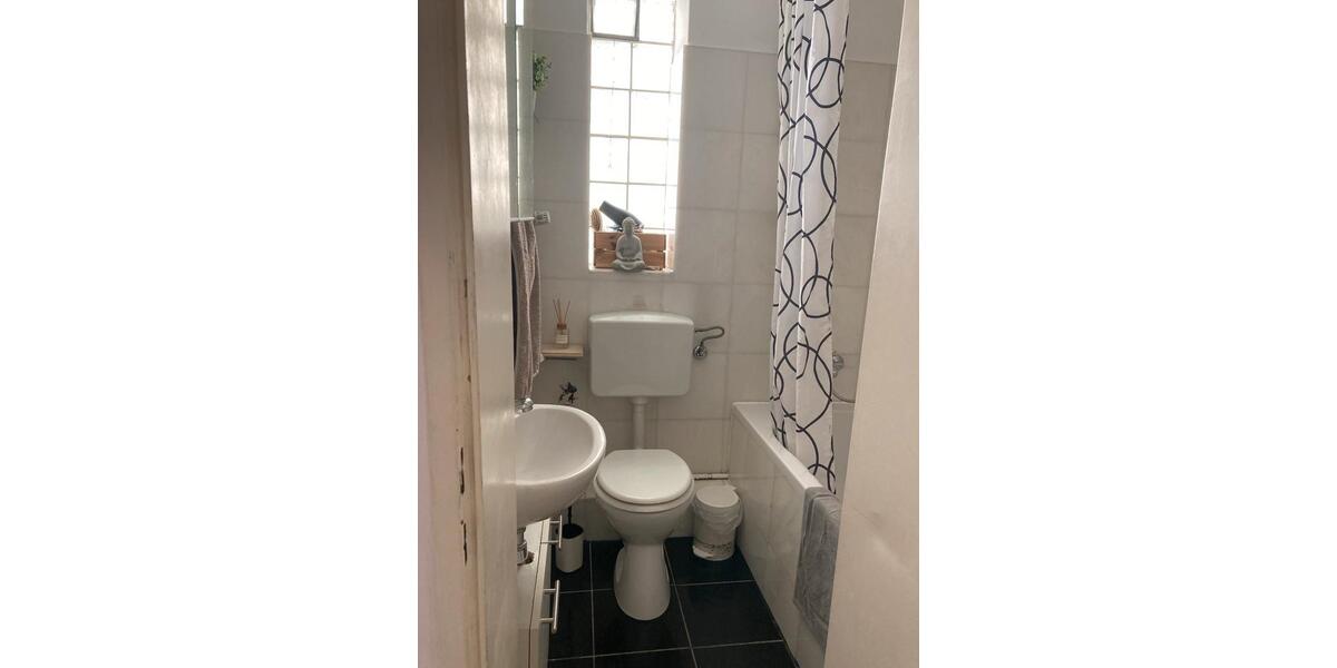 Etagenwohnung Hamburg Barmbek-Süd - 2.5 Zimmer, 56 m&sup2;, 950&euro; | Angebot:25925996