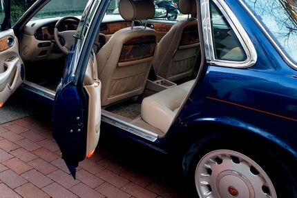 Jaguar Daimler 159.680 km 23.950 &euro; Hamburg 22085