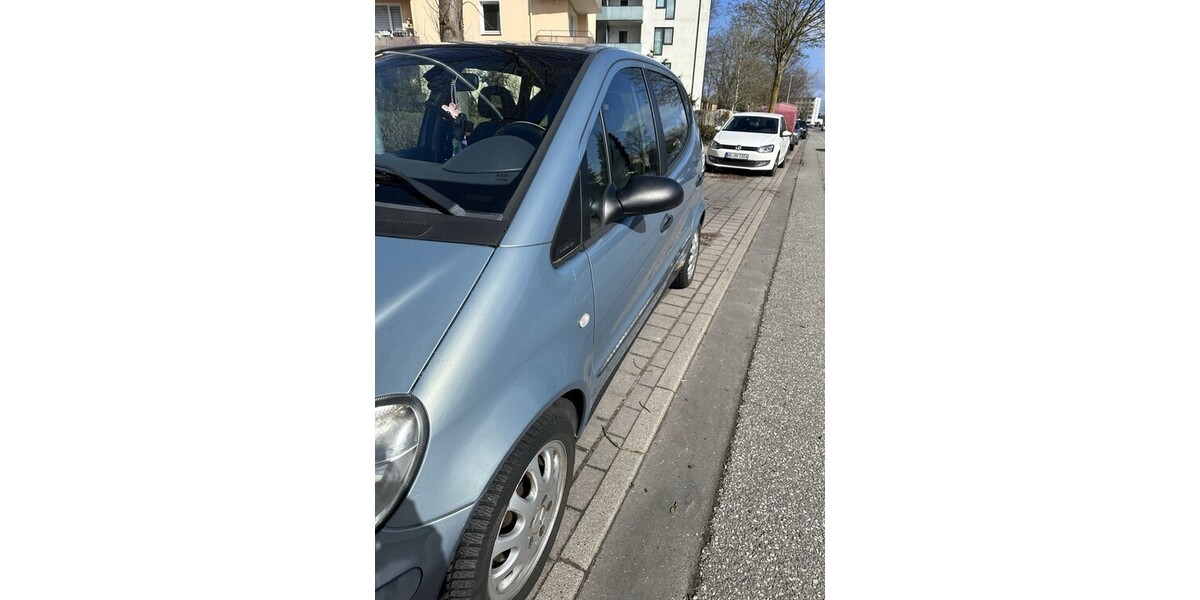 Mercedes-Benz A 160 210.133 km 1.500 &euro; Wedel 22880