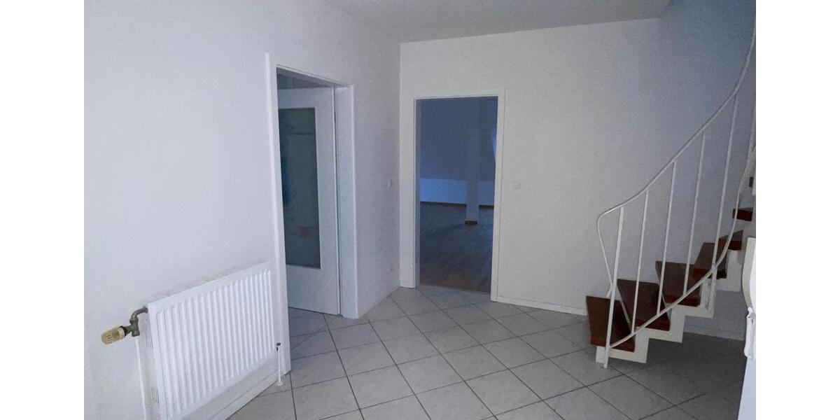 Dachgeschoßwohnung Hamburg Eimsbüttel - 3 Zimmer, 115 m&sup2;, 1.491&euro; | Angebot:25308027