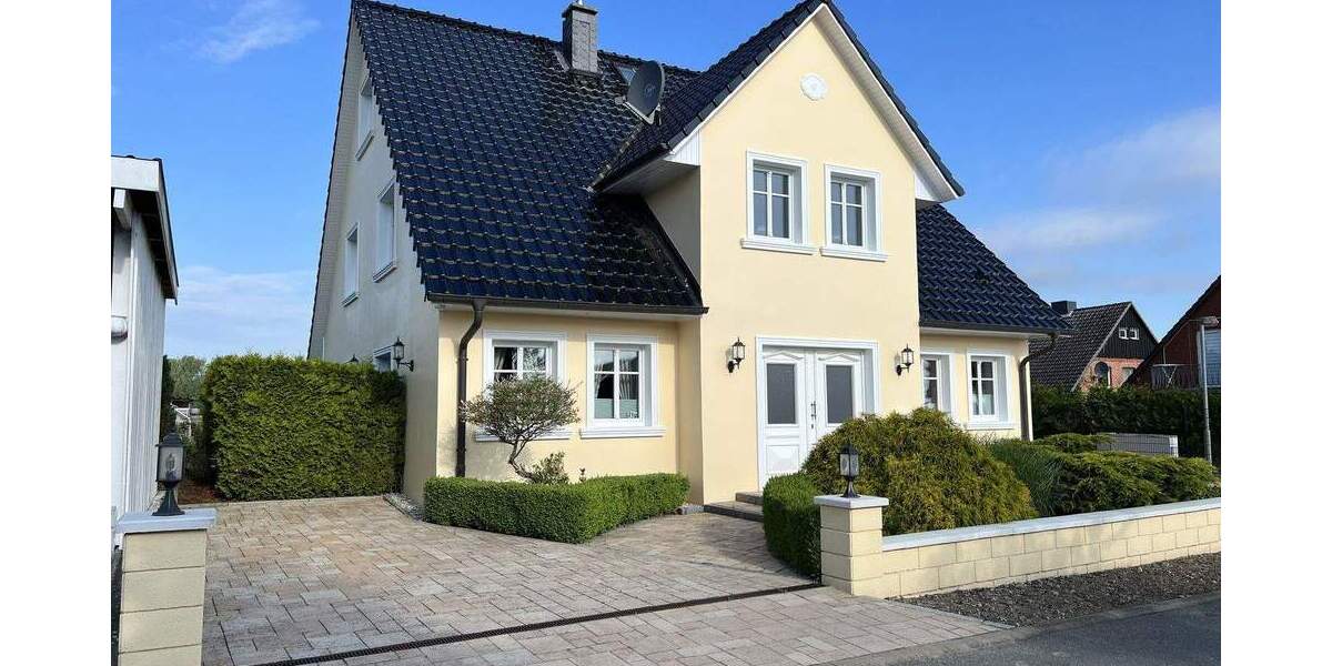 Einfamilienhaus Bad Oldesloe - 7 Zimmer, 204 m&sup2;, 795.000&euro; | Angebot:25775549
