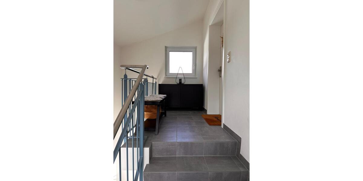 Dachgeschoßwohnung Bad Oldesloe - 2.5 Zimmer, 70 m&sup2;, 980&euro; | Angebot:25993817