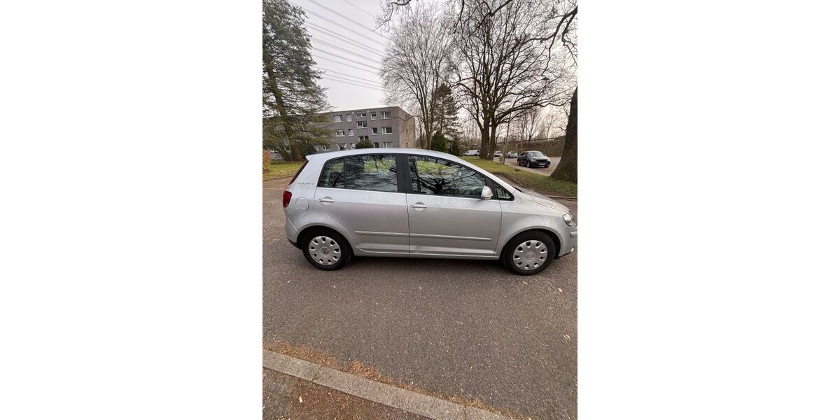 VW Golf Plus 143.896 km 4.900 &euro; Hamburg 20357
