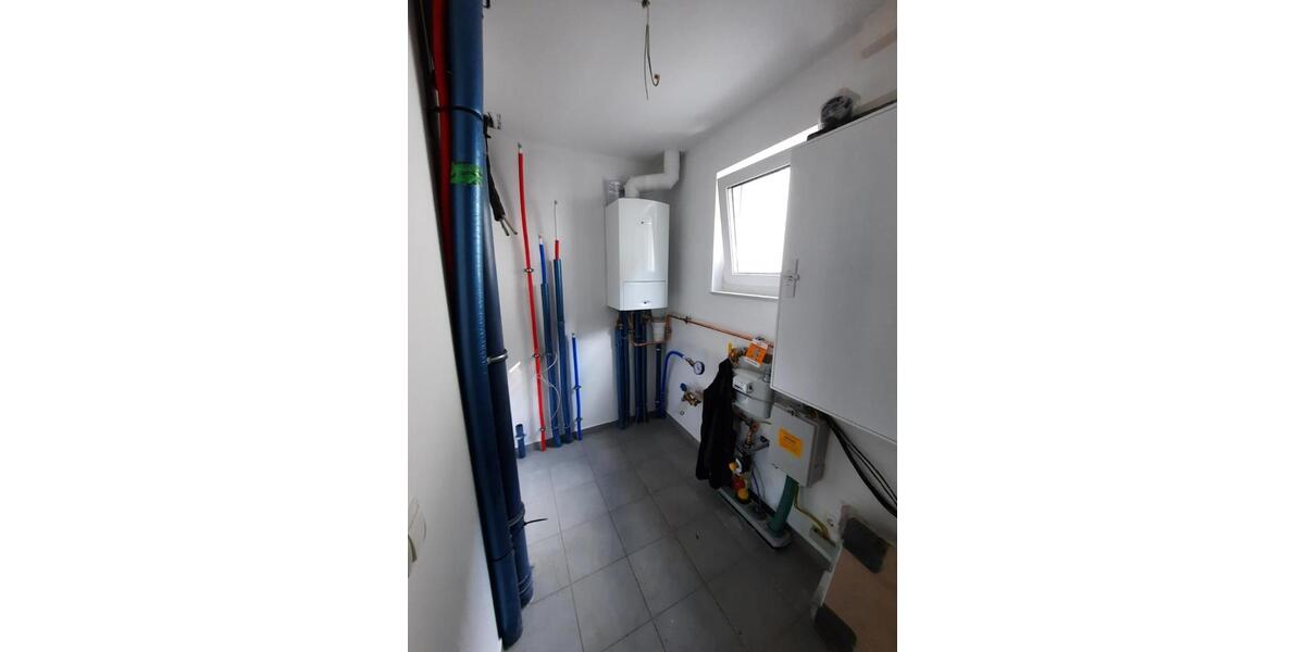 Doppelhaushälfte Pinneberg - 5 Zimmer, 170 m&sup2;, 2.125&euro; | Angebot:25353181