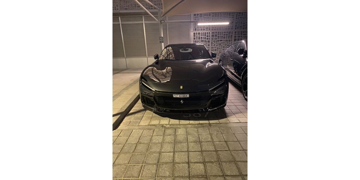 Porsche Taycan 48.884 km 84.200 &euro; Pinneberg 25421