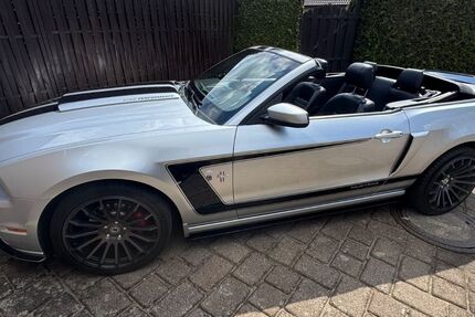 Ford Mustang 84.500 km 16.000 &euro; Kattendorf 24568