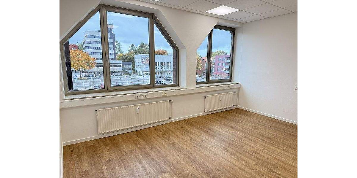 Gewerbeobjekt Ahrensburg - 4 Zimmer, 144 m&sup2;, 1.973&euro; | Angebot:25729851