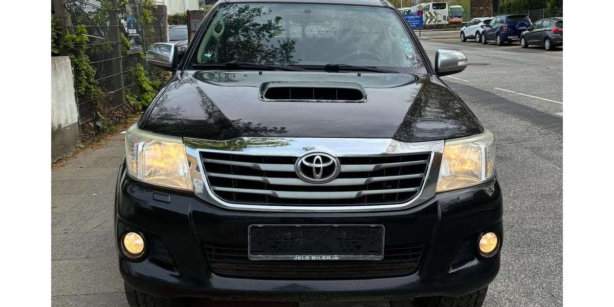 Toyota Hilux 420.152 km 13.400 &euro; Hamburg 20537