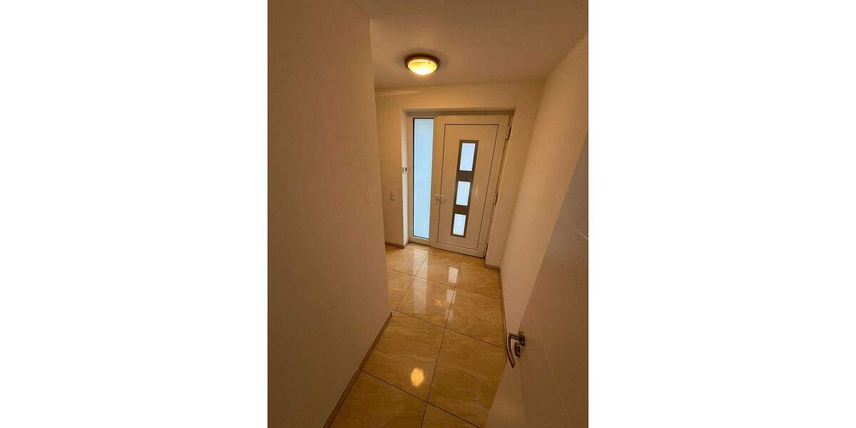 Reihenmittelhaus Hamburg Eißendorf - 6 Zimmer, 155 m&sup2;, 2.300&euro; | Angebot:25820930