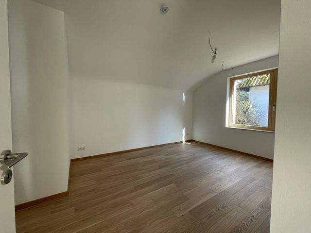 Bungalow Bad Oldesloe - 2 Zimmer, 92 m&sup2;, 1.700&euro; | Angebot:25734638
