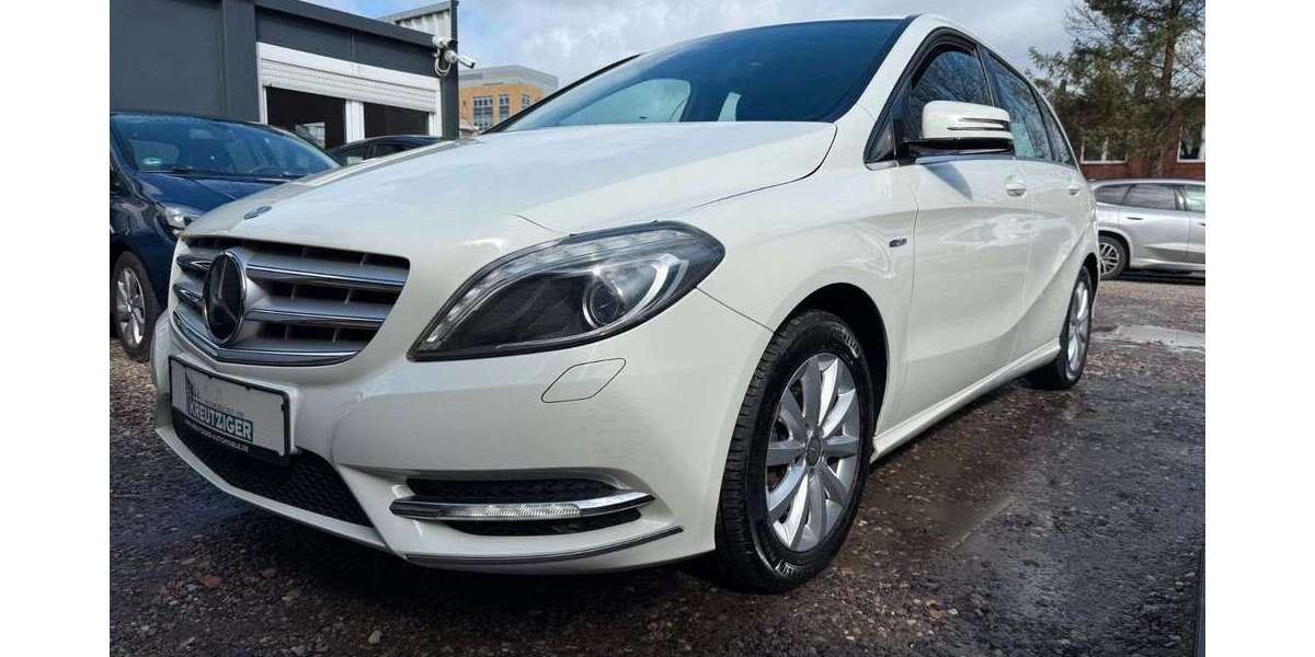 Mercedes-Benz B 180 85.606 km 8.890 &euro; Hamburg 22179