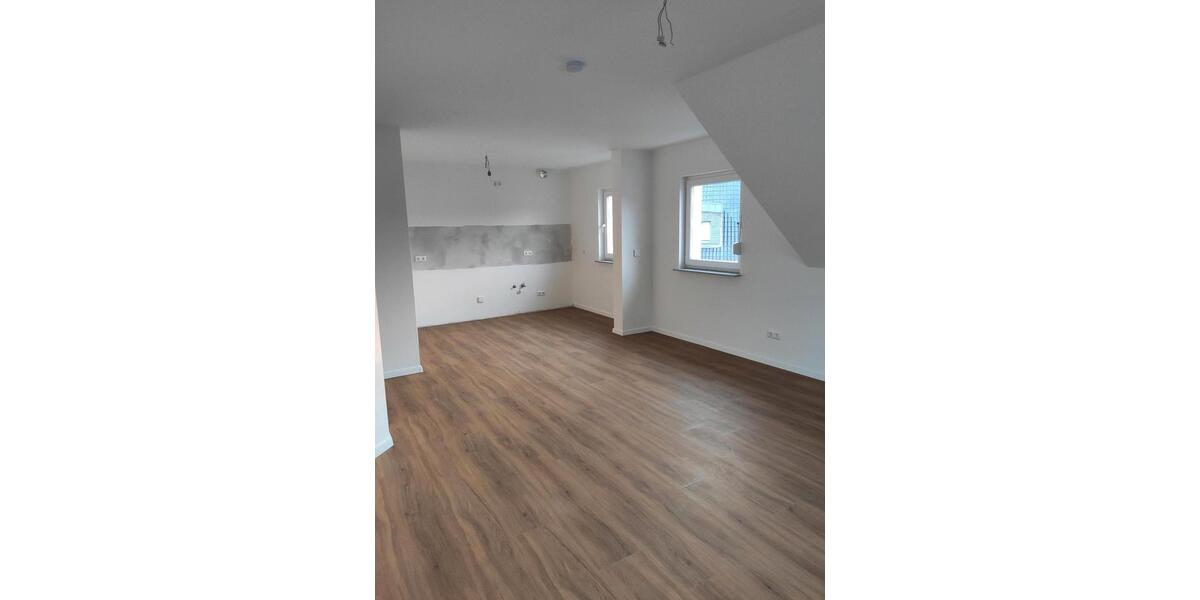 Dachgeschoßwohnung Hamburg Harburg - 3 Zimmer, 74 m&sup2;, 1.300&euro; | Angebot:25720376