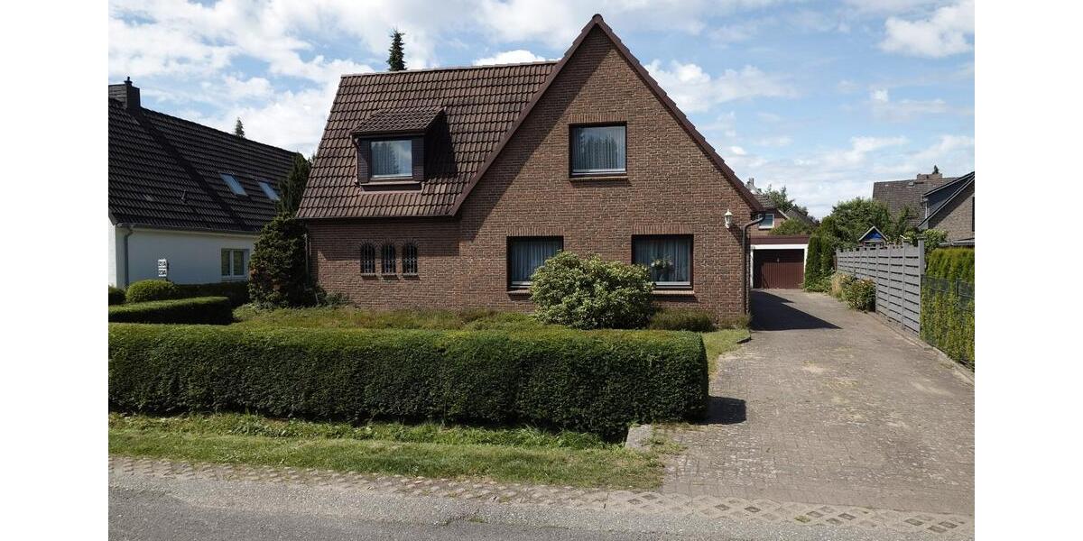 Einfamilienhaus Hamburg Wandsbek - 6.5 Zimmer, 152 m&sup2;, 600.000&euro; | Angebot:26050471