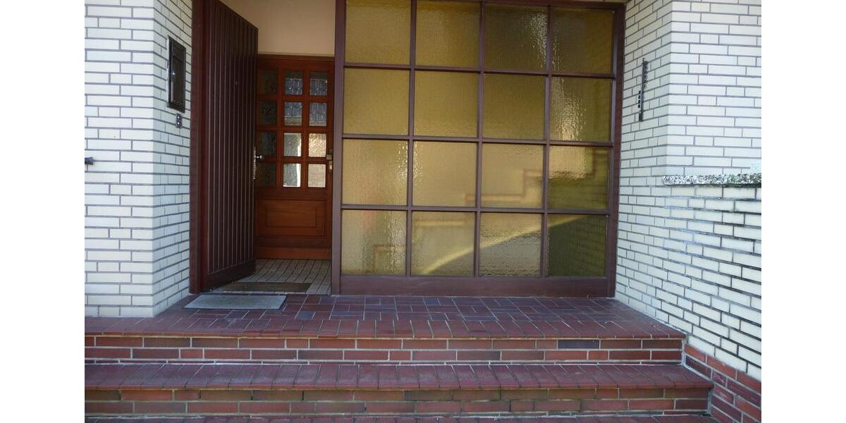 Einfamilienhaus Uetersen - 7 Zimmer, 180 m&sup2;, 490.000&euro; | Angebot:25809481