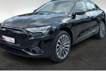 Audi Q8 e-tron 50.667 km 49.840 &euro; Hamburg 22419