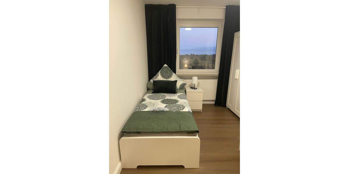 Etagenwohnung Hamburg Rahlstedt - 5 Zimmer, 120 m&sup2;, 3.890&euro; | Angebot:25657547