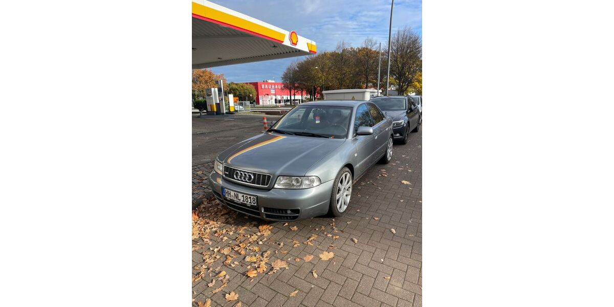 Audi A4 246.000 km 3.390 &euro; Hamburg 22047
