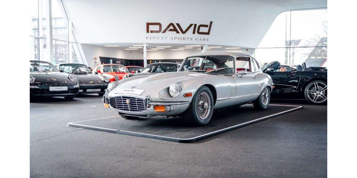Jaguar E-Type 106.889 km 49.912 &euro; Hamburg 22047